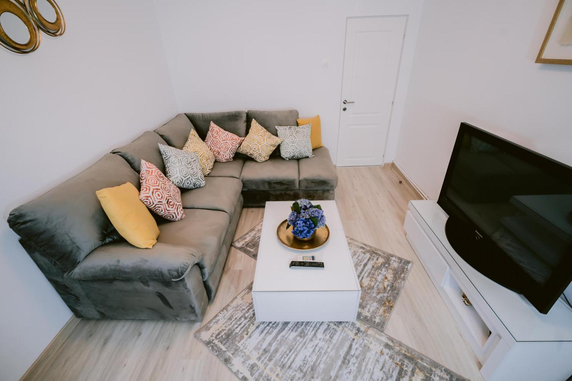 Historic Bucharest Hideway Apartment Ngoại thất bức ảnh